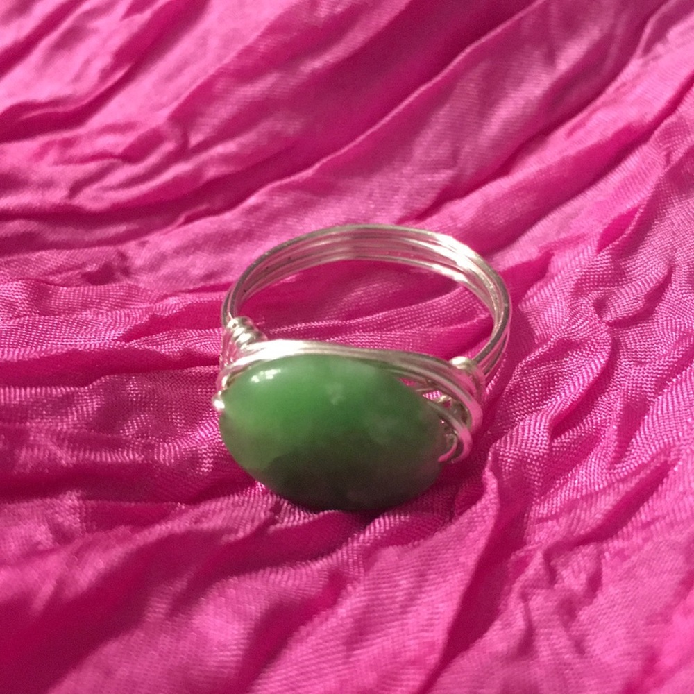 Jade Silver Plated Wire Wrapped Ring. - image 5